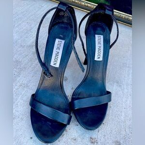 Steve Madden Black sandal heels